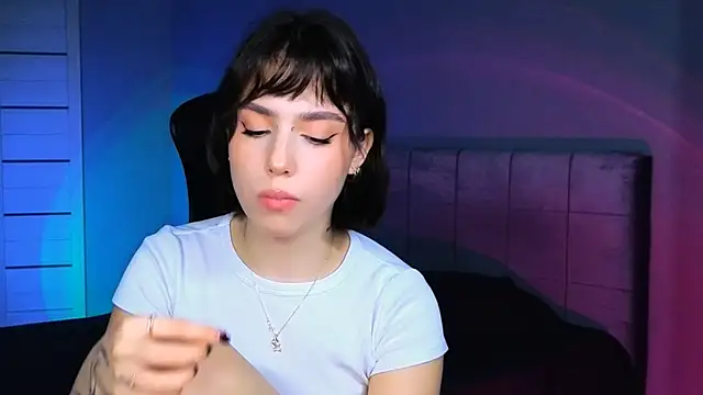 Snapshot of Stacy_Gonzales_ chatting on 11/11/25, 10:26 Stacy Gonzales online show from 11/11/25, 10:26