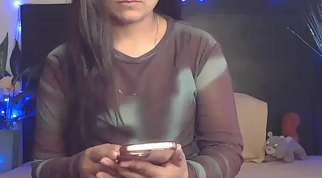 WildRuhi20 online show from 02/05/25, 09:36