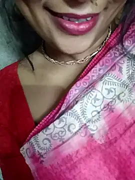 Snapshot of Wifesuman40 chatting on 12/15/24, 10:50 Wifesuman40 online show from 12/15/24, 10:50