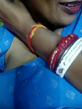 Snapshot of Wifesuman40 chatting on 12/19/24, 11:39 Wifesuman40 online show from 12/19/24, 11:39