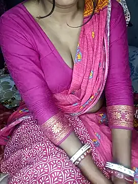 Snapshot of Wifesuman40 chatting on 12/25/24, 10:28 Wifesuman40 online show from 12/25/24, 10:28