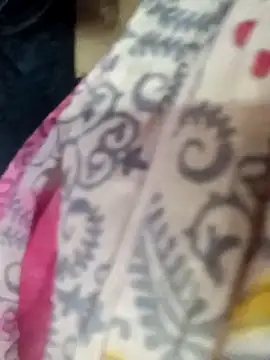 Snapshot of Wifesuman40 chatting on 12/31/24, 09:53 Wifesuman40 online show from 12/31/24, 09:53