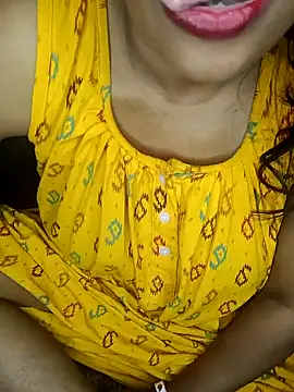 Snapshot of Wifesuman40 chatting on 01/07/25, 10:54 Wifesuman40 online show from 01/07/25, 10:54