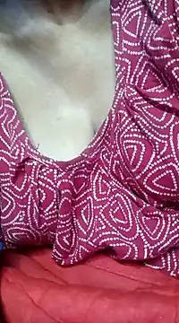 Snapshot of Wifesuman40 chatting on 01/19/25, 01:53 Wifesuman40 online show from 01/19/25, 01:53