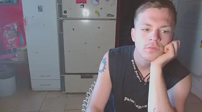 Snapshot of VenomKushx chatting on 03/01/25, 04:22 VenomKushx online show from 03/01/25, 04:22