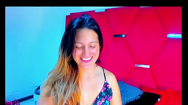 GiaRoussel online show from 01/31/25, 03:44