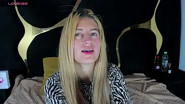 GiaRoussel online show from 02/23/26, 04:37