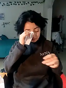 Lin-cute online show from 02/12/25, 03:40