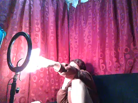 ifeelverywet andhot online show from 03/17/25, 05:05