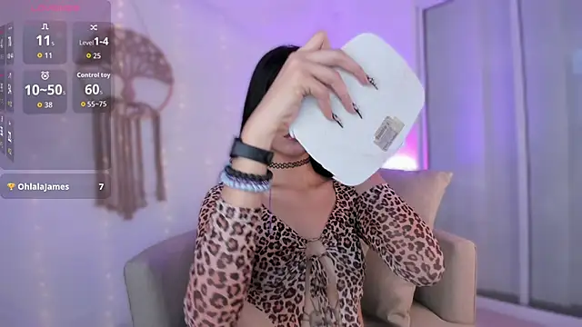 aisha sakina online show from 09/21/25, 10:11