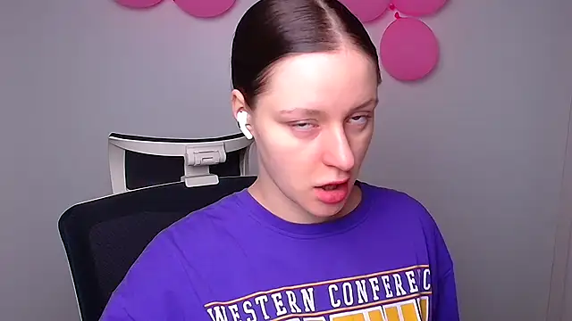 Fantasy July online show from 03/05/25, 06:44