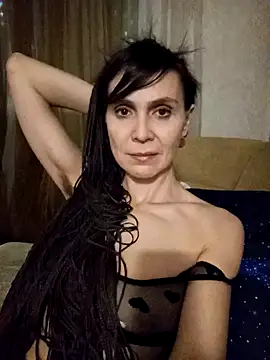 Francenia lolis online show from 03/04/25, 05:13