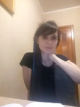 Francenia lolis online show from 10/29/25, 07:48