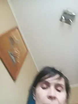 Francenia lolis online show from 11/04/25, 08:46