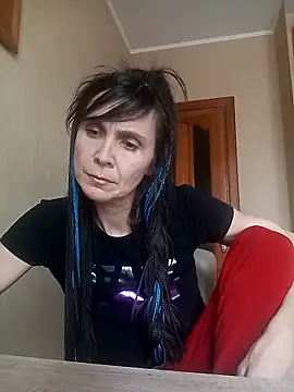 Francenia lolis online show from 11/07/25, 09:53