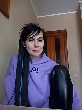 Francenia lolis online show from 01/10/26, 01:46