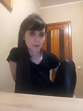 Francenia lolis online show from 04/05/26, 07:55