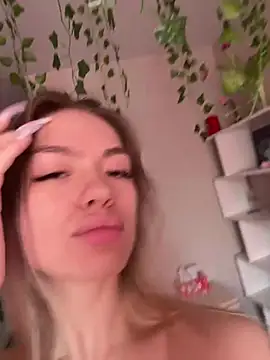 Snapshot of -Sexy_Barbie- chatting on 03/12/25, 03:13 -Sexy Barbie- online show from 03/12/25, 03:13