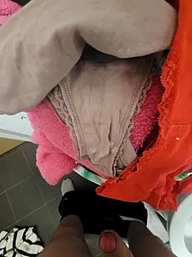 eric69 69 online show from 03/04/25, 10:49