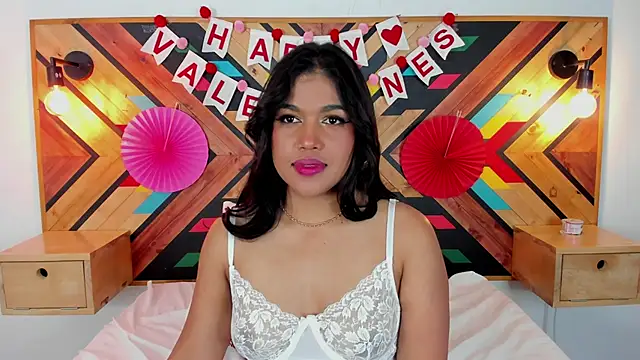 Snapshot of NaiirobiSwan chatting on 02/15/25, 02:15 NaiirobiSwan online show from 02/15/25, 02:15