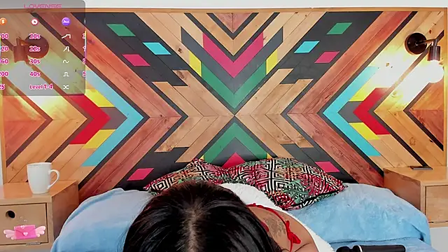 Snapshot of NaiirobiSwan chatting on 11/06/25, 07:48 NaiirobiSwan online show from 11/06/25, 07:48