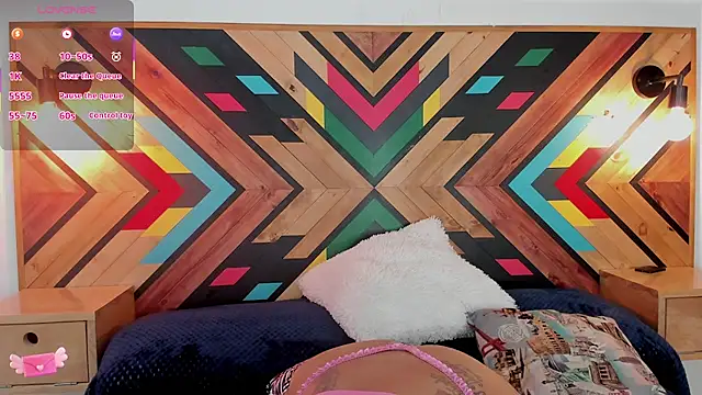 Snapshot of NaiirobiSwan chatting on 11/15/25, 07:32 NaiirobiSwan online show from 11/15/25, 07:32