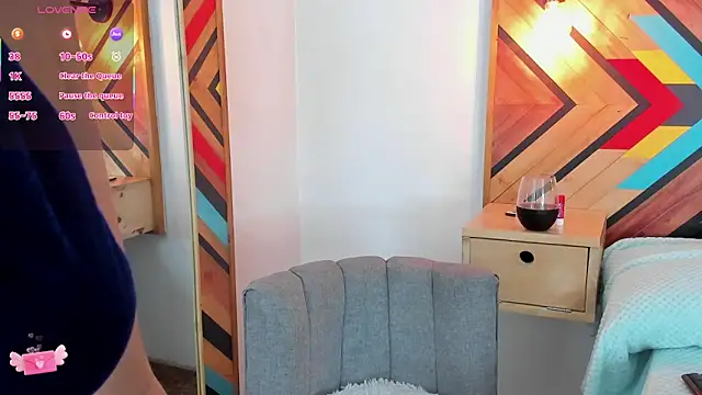 Snapshot of NaiirobiSwan chatting on 12/02/25, 08:15 NaiirobiSwan online show from 12/02/25, 08:15