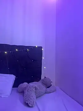 alisson carolina73 online show from 12/24/24, 06:06