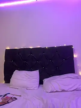 alisson carolina73 online show from 12/31/24, 11:17