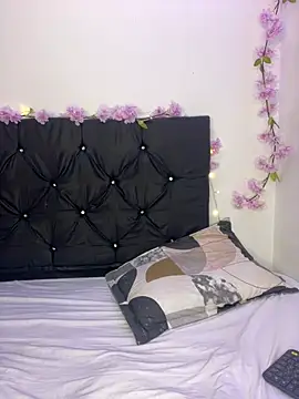 alisson carolina73 online show from 01/18/25, 10:49