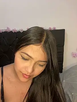 alisson carolina73 online show from 01/28/25, 02:11