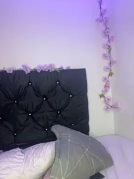 alisson carolina73 online show from 02/15/25, 03:31