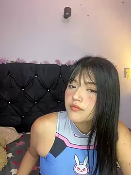 alisson carolina73 online show from 03/21/25, 12:07