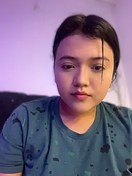 Snapshot of alisson_carolina73 chatting on 04/12/26, 11:21 alisson carolina73 online show from 04/12/26, 11:21