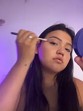 Snapshot of alisson_carolina73 chatting on 04/17/26, 12:13 alisson carolina73 online show from 04/17/26, 12:13