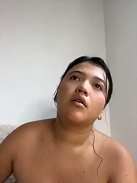 alisson carolina73 online show from 05/24/26, 09:09