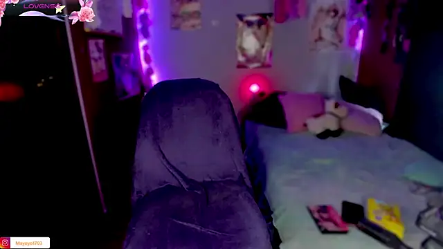 kiki cavilll online show from 02/24/25, 03:53