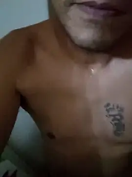 Snapshot of Professor_Leo_ chatting on 02/17/25, 04:20 Professor Leo online show from 02/17/25, 04:20