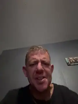 Snapshot of mrwright878787 chatting on 05/24/26, 12:37 mrwright878787 online show from 05/24/26, 12:37