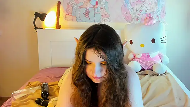 Snapshot of kuraii1_ chatting on 12/16/24, 03:19 kuraii1 online show from 12/16/24, 03:19