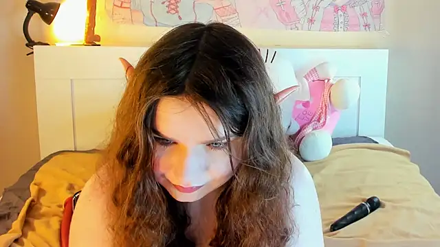 Snapshot of kuraii1_ chatting on 12/21/24, 12:09 kuraii1 online show from 12/21/24, 12:09