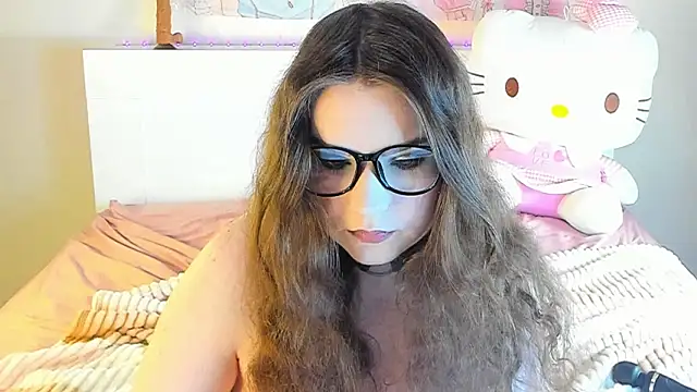 Snapshot of kuraii1_ chatting on 02/07/25, 02:19 kuraii1 online show from 02/07/25, 02:19