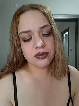 cansuozell online show from 09/25/25, 11:14