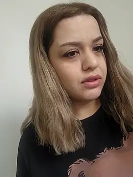 cansuozell online show from 11/06/25, 09:32