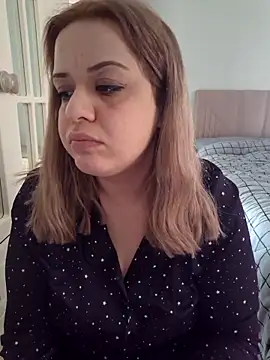 cansuozell online show from 12/19/25, 10:00