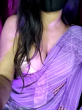 Snapshot of SexyAndHottie chatting on 01/06/25, 05:41 SexyAndHottie online show from 01/06/25, 05:41