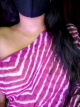 Snapshot of SexyAndHottie chatting on 03/10/25, 06:12 SexyAndHottie online show from 03/10/25, 06:12