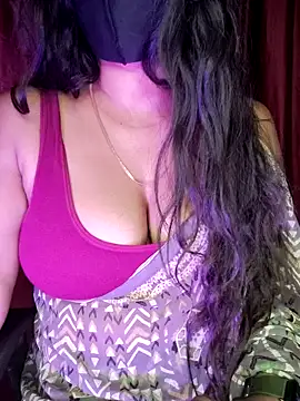 Snapshot of SexyAndHottie chatting on 03/23/25, 08:59 SexyAndHottie online show from 03/23/25, 08:59