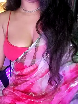 Snapshot of SexyAndHottie chatting on 10/13/25, 04:18 SexyAndHottie online show from 10/13/25, 04:18