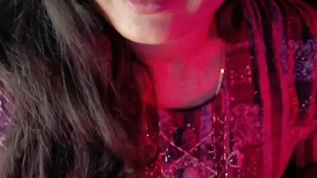 Snapshot of SexyAndHottie chatting on 03/06/26, 06:37 SexyAndHottie online show from 03/06/26, 06:37